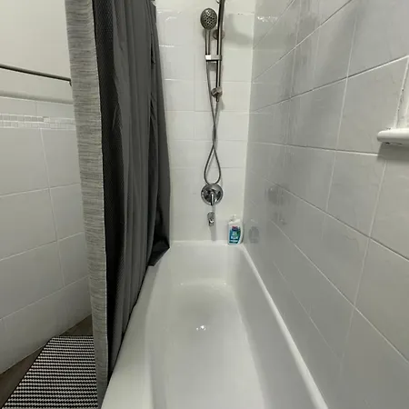 Apartment El Eden 2 Bedroom With Parking Space Close To Hospital *