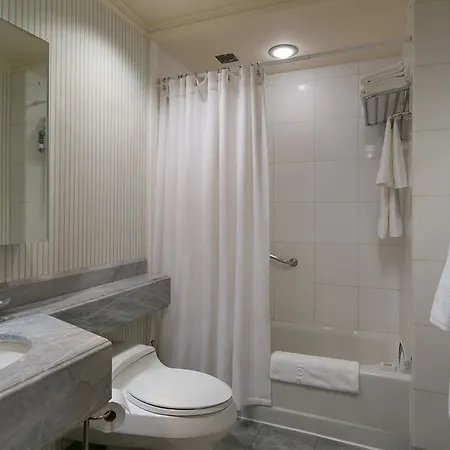 Luxurious Central Park South 2 Bedroom