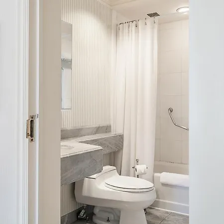 Luxurious Central Park South 2 Bedroom Apartment New York