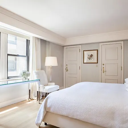 Luxurious Central Park South 2 Bedroom *