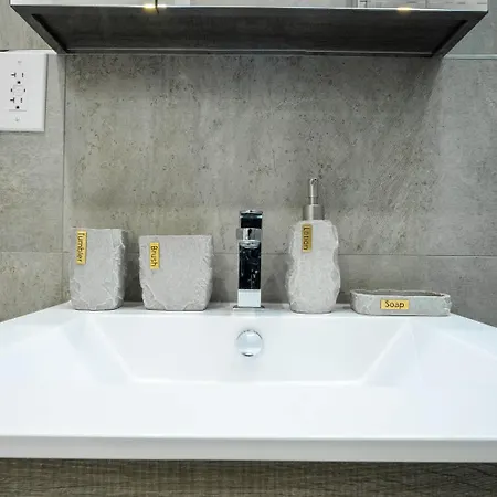 317-4b New 1 Bedroom Prime Upper East Wd Walk 2 C Park New York