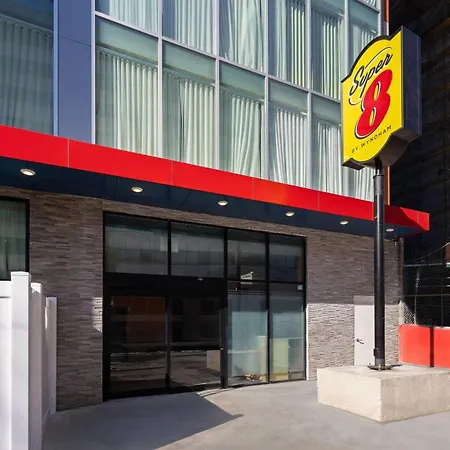 Super 8 By Wyndham Bronx Near Stadium Hotel