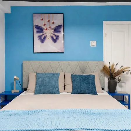 2 Bedroom Cozy Gem Manhattan *