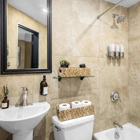 Nyc Walking Distance To Everywhere! Apartment *
