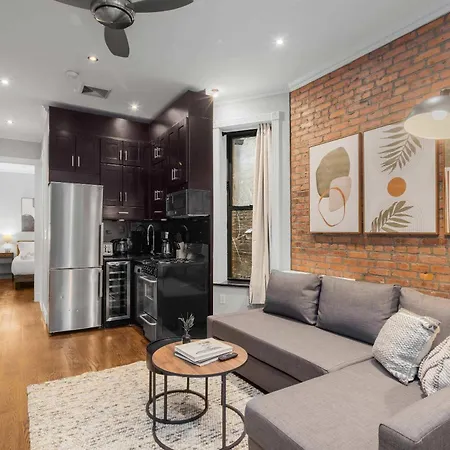 Apartment Chic Nyc Retreat By Park