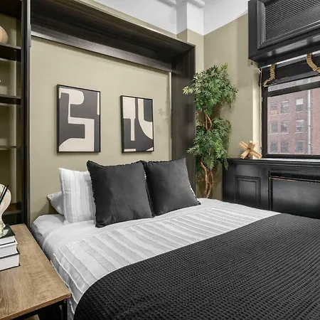 Nyc Walking Distance To Everywhere!