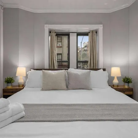 Apartment Sleek Lower East Side Retreat New York