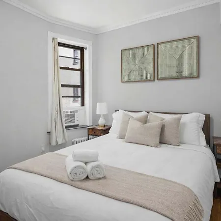 Modern Manhattan Retreat Near Park * New York