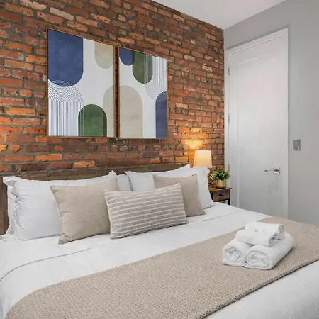 Bold Nyc In Fashionable Nolita Apartment
