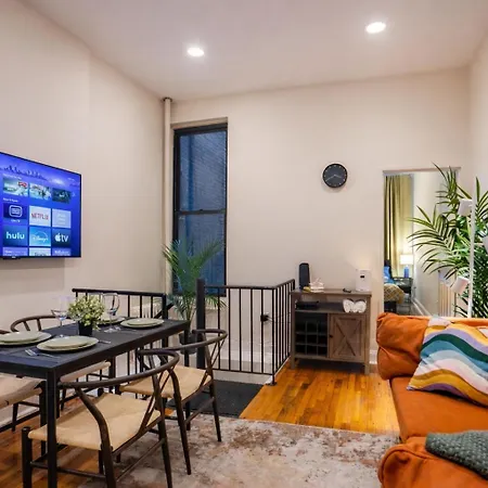 Apartment 3 Bedroom Cozy In Manhattan Valley
