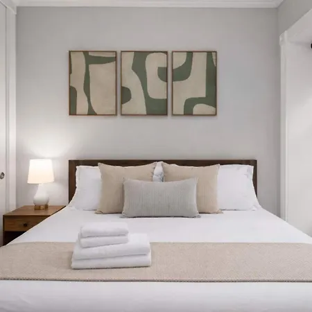 Sleek Lower East Side Retreat Apartment New York