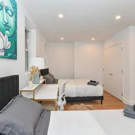 Sophisticated 3 Bedroom Duplex In The Heart Of Midtown * New York