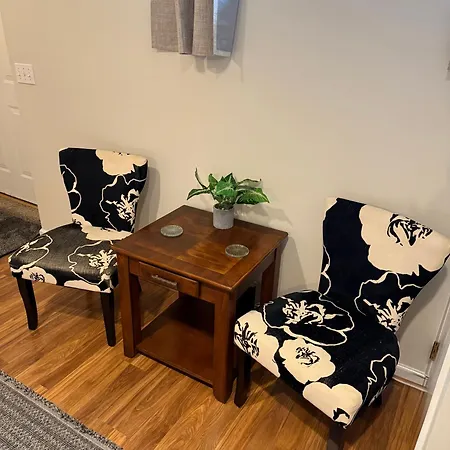 Basement Suite With Private Entrance * New York