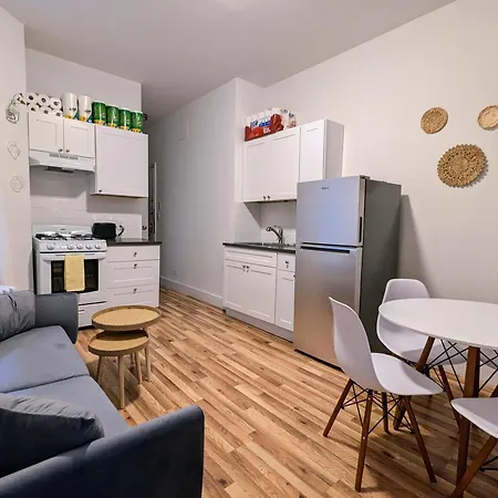 Private Bedroom With Shared Bathroom In Union Square Downtown Manhattan - Steps From The Dining & Nightlife!