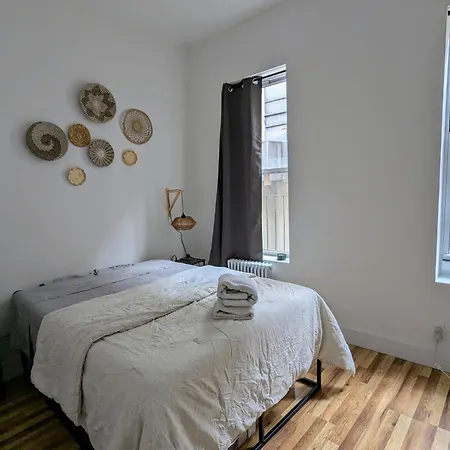 Private Bedroom With Shared Bathroom In Union Square Downtown Manhattan - Steps From The Dining & Nightlife! Apartment *