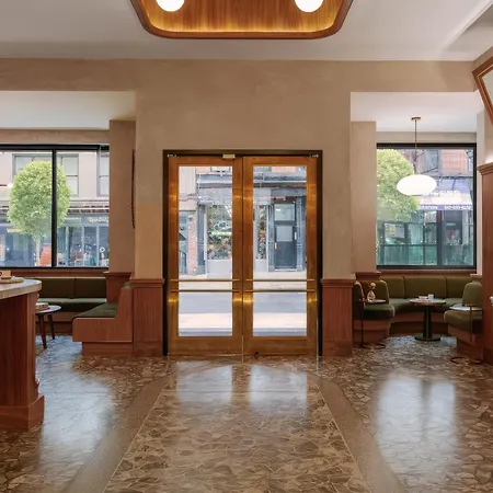 Merchant Les Hotel 4*