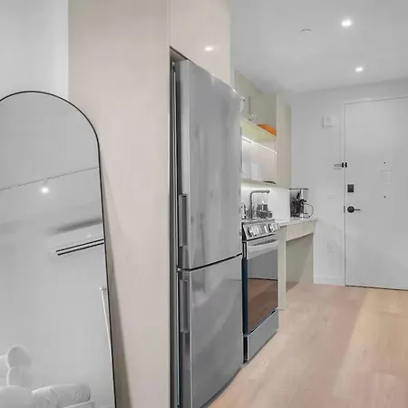 Stylish Brooklyn Retreat - Steps To G Train