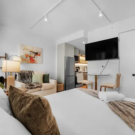 Stylish Brooklyn Retreat - Steps To G Train Hotel