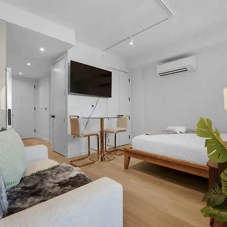 Stylish Brooklyn Retreat - Steps To G Train 5* New York