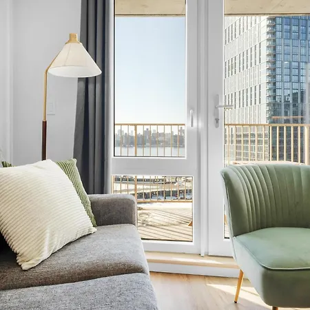 Stylish Brooklyn Retreat - Steps To G Train New York
