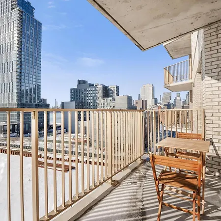 Stylish Brooklyn Retreat - Steps To G Train 5* New York