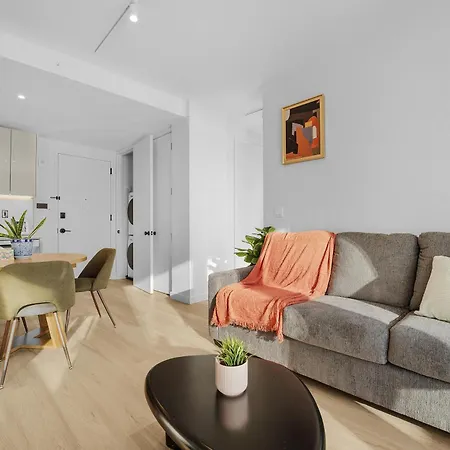 Hotel Stylish Brooklyn Retreat - Steps To G Train 5*
