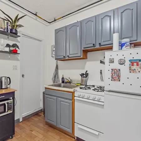 Guest house Chic Times Square 1-Bedroom Apartment - Hosts 4