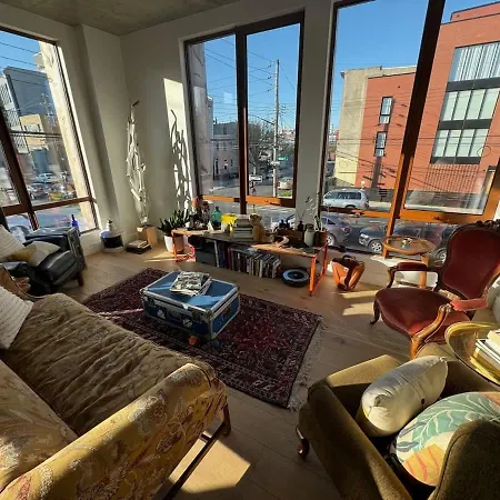 Conover Loft By Rove Travel - Loft With Private Rooftop Holiday home