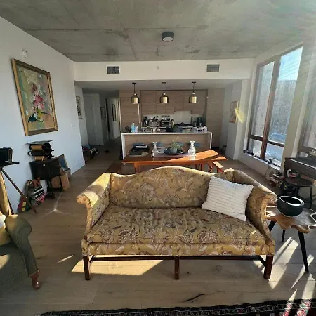 Conover Loft By Rove Travel - Loft With Private Rooftop Holiday home