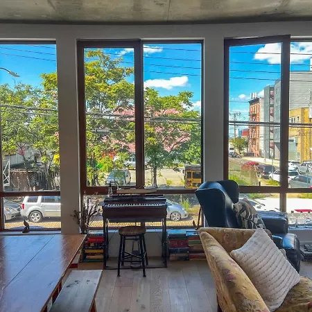Conover Loft By Rove Travel - Loft With Private Rooftop Holiday home
