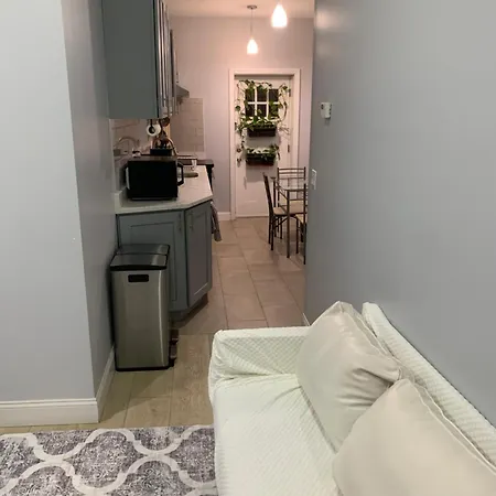 East Ny Urban Retreat Homestay *