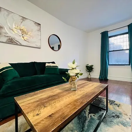 Westside Crown Plaza Apartment New York