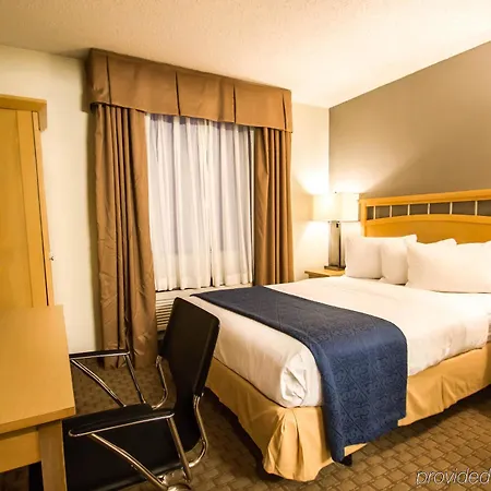 Hudson River Hotel 3*