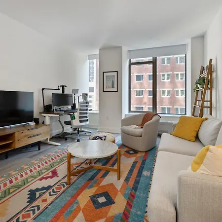 Fidi Junior 1br W Work Setup By Anyplace - 11418 New York