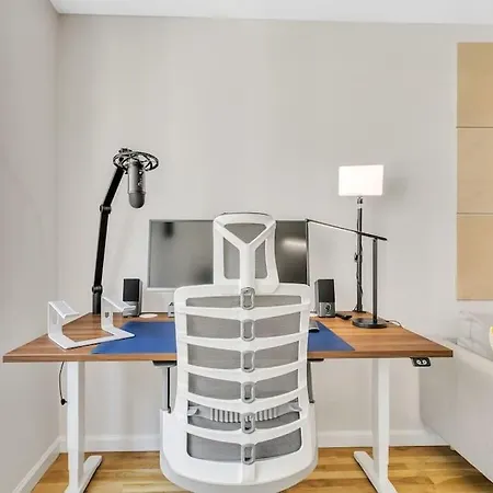 Chelsea 1 Bedroom W Work Setup By Anyplace - 11434 * New York