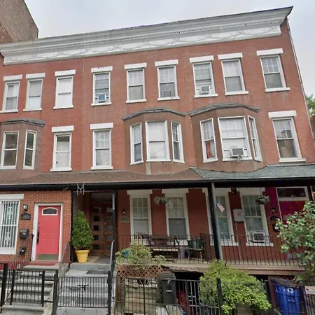 Apartment The Heights Haven, Spacious 6 Bedrooms Townhouse With Patio New York