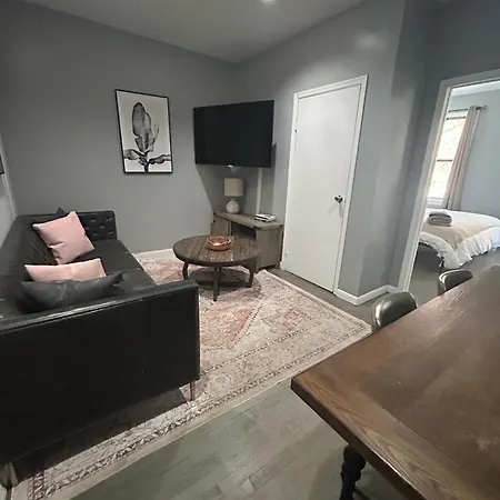Nyc 3br Steps From Times Square & Transit * New York
