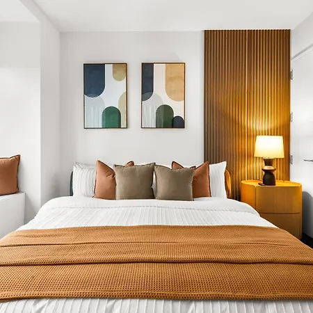 Premium Lux-penthouse In Financial District * New York