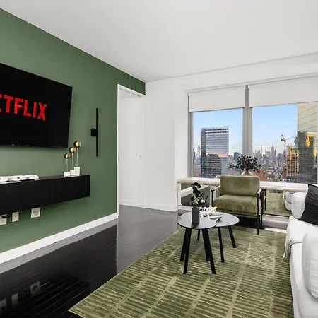 Premium Lux-penthouse In Financial District