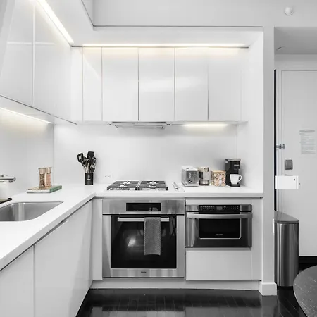 Premium Lux-penthouse In Financial District Apartment