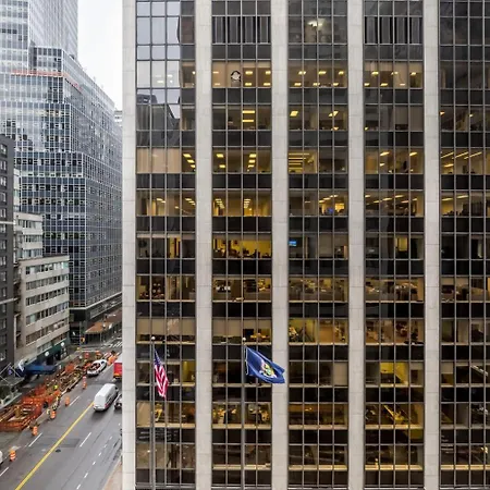 Sleek Modern Fidi 1br In Luxury Building Nyc-206 New York