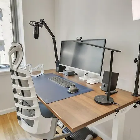 Chelsea 1 Bedroom W Work Setup By Anyplace - 11434 Apartment *