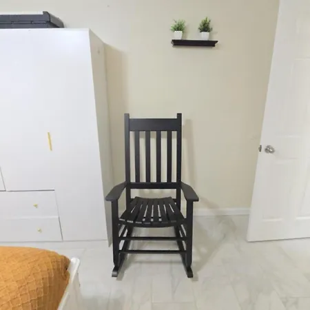 Staten Island Cozy Private 1-br Basement Close To Nyc Family & Pet Friendly Apartment New York