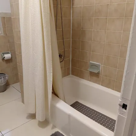 Cozy, 3-bedroom In Midtown, Nyc Apartment New York