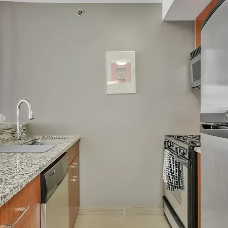Chelsea 1 Bedroom W Work Setup By Anyplace - 11434 Apartment *