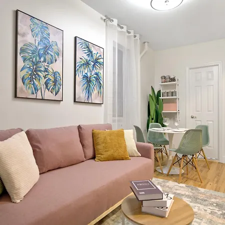 Bright & Cozy 2bd In Upper East Side * New York