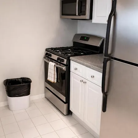 Apartment Nyc Midtown Blocks Away From Times Square New York