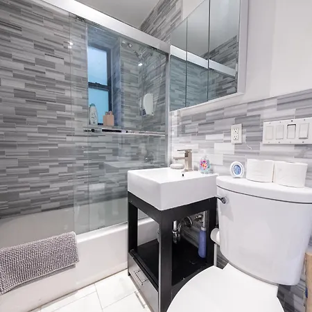 Apartment Comfy 2 Bedroom On Park West