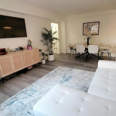 Spacious Luxury 1br With Empire State Building Views