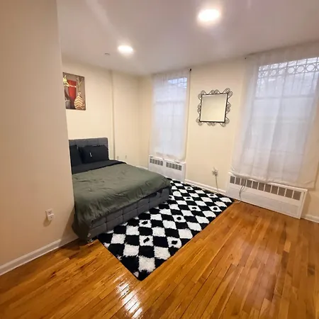 Throopstar Apartment *